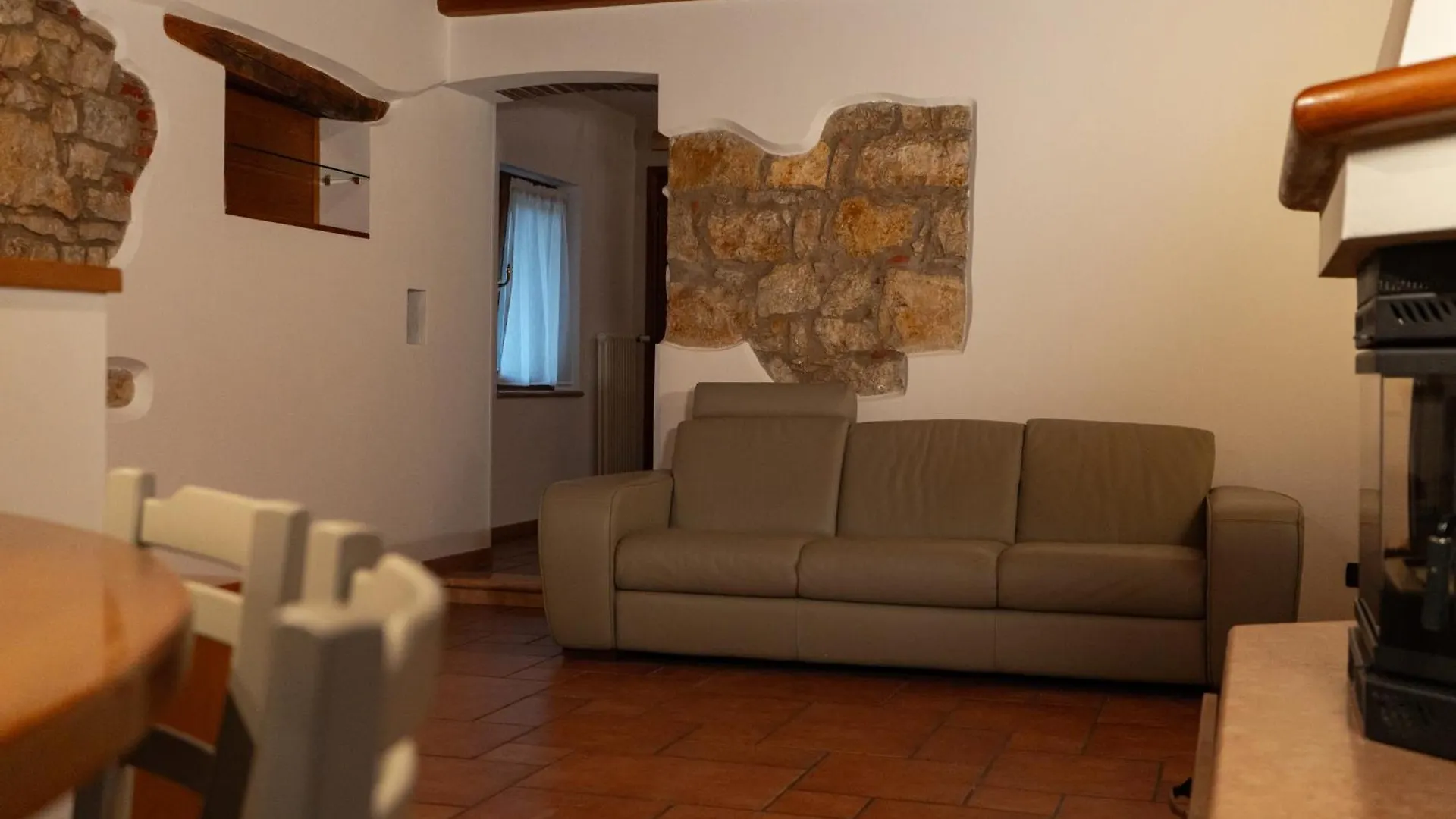 La Valle Dei Laghi 레비네라고 0*,